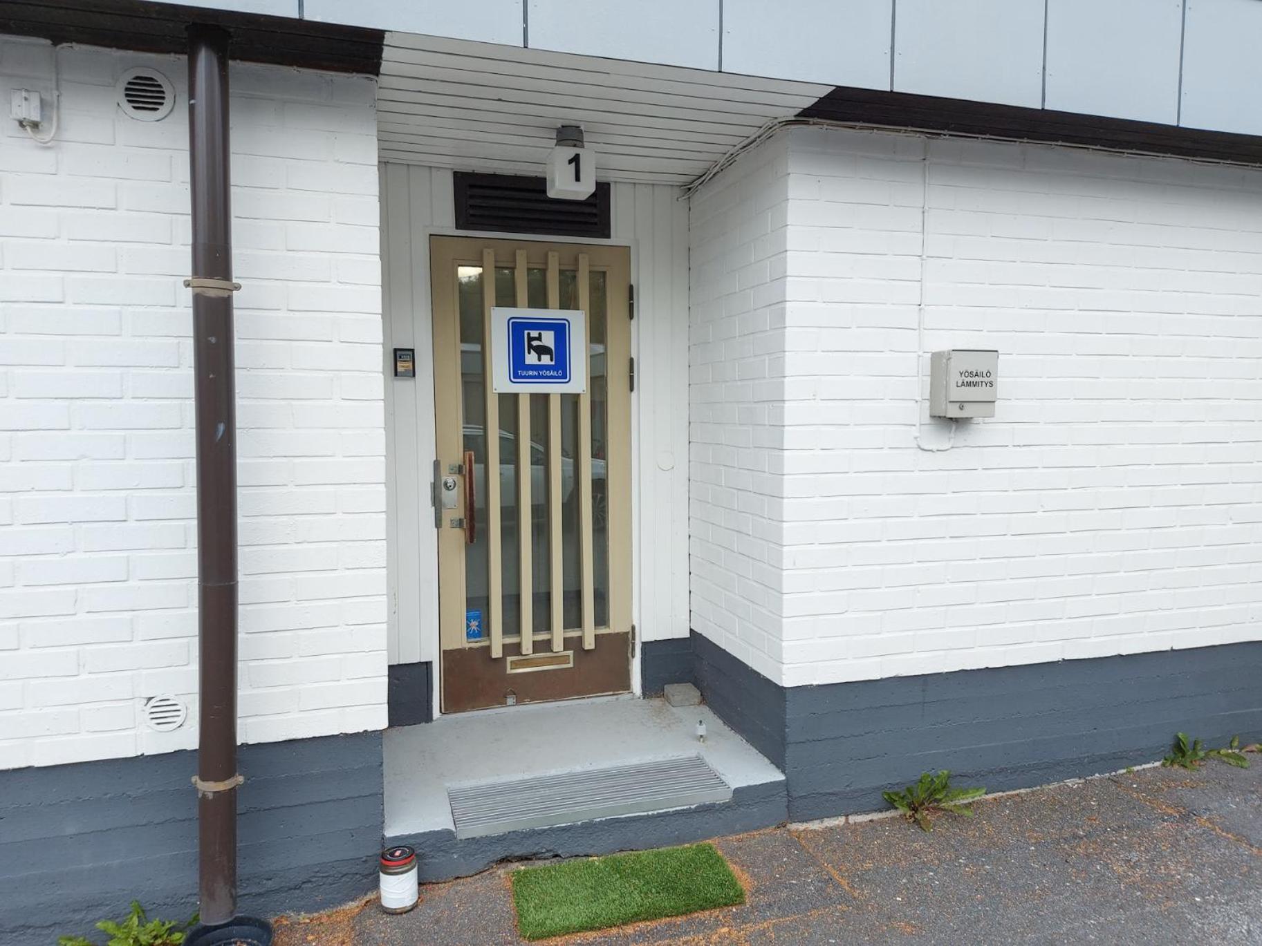 Tuurin Yoesaeiloe公寓 外观 照片